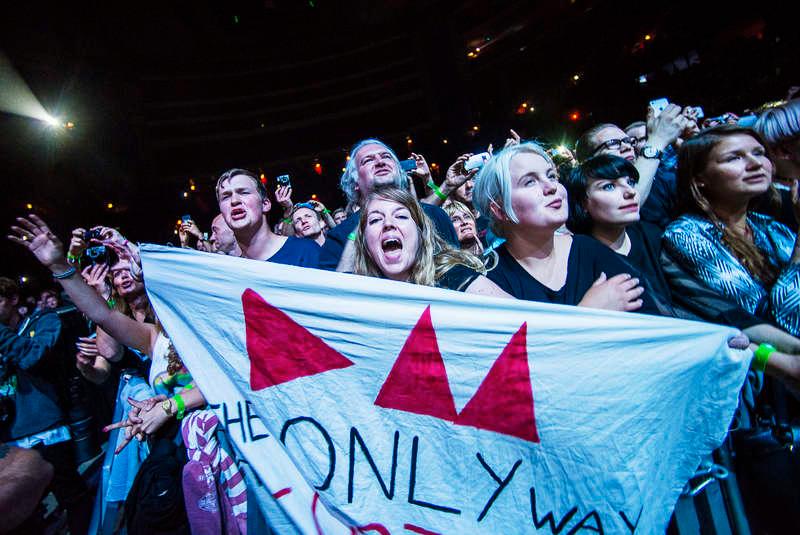 Publiken fick en helt underbar kväll när Depeche Mode spelade både nytt och gammalt i en sammanhållen hitkavalkad. I Globen i juni.