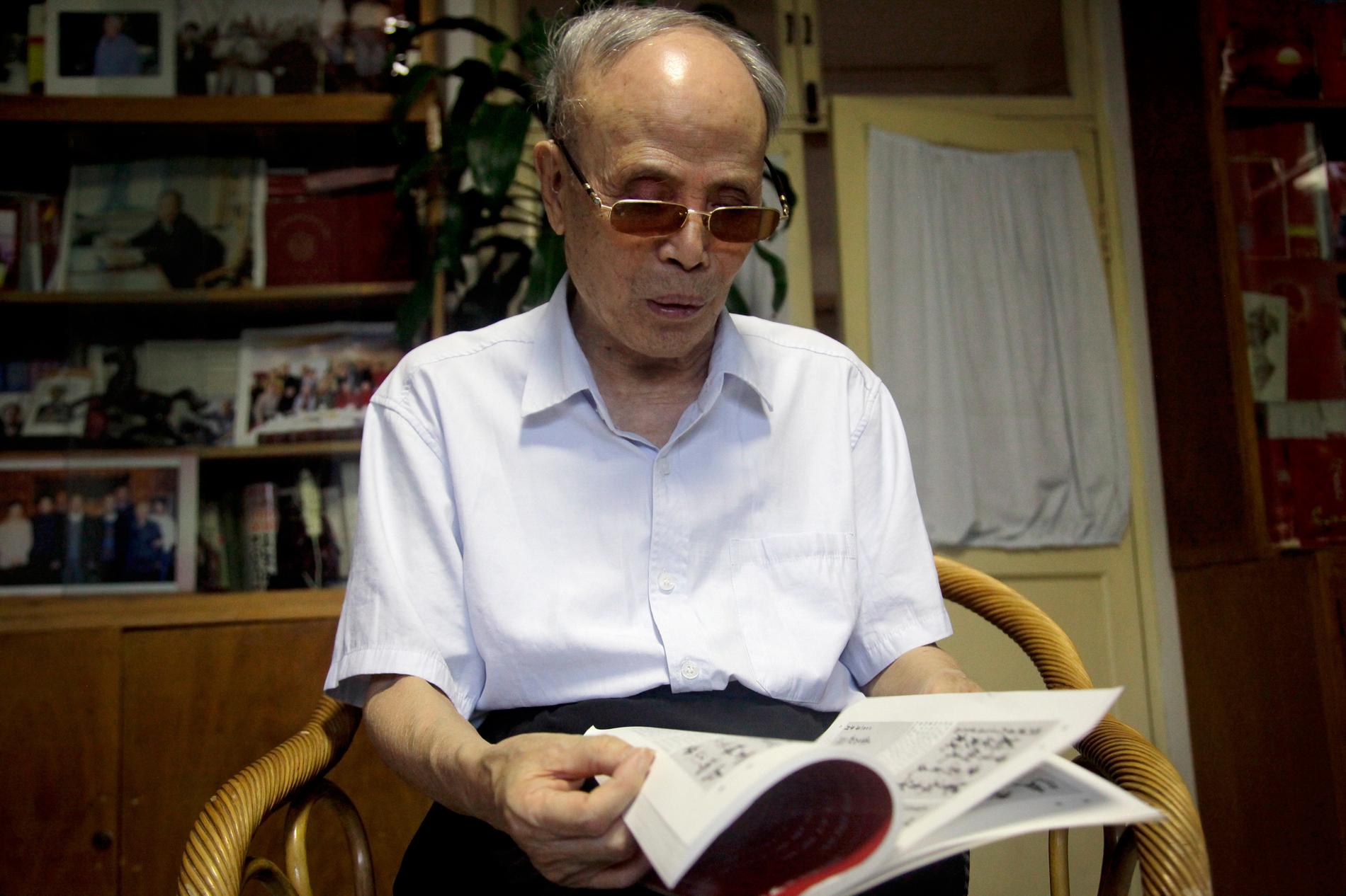 "Yanhuang Chunqius” grundare och redaktör Du Daozheng beslutade i mitten av juli att lägga ned tidskriften efter att myndigheterna tagit kontor och servrar i beslag. Foto: TT