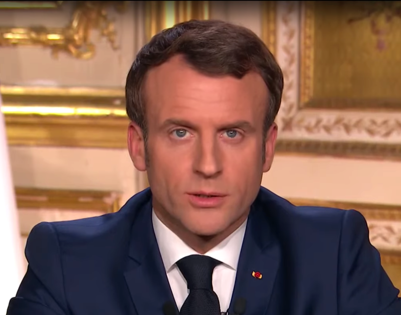 Emmanuel Macron talar till nationen den 16 mars.