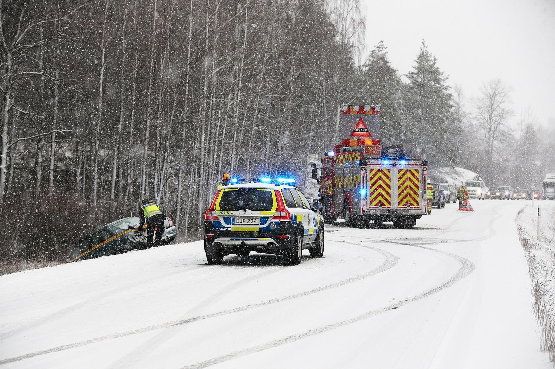Trafikolycka på länsväg 172 strax norr om Uddevalla.