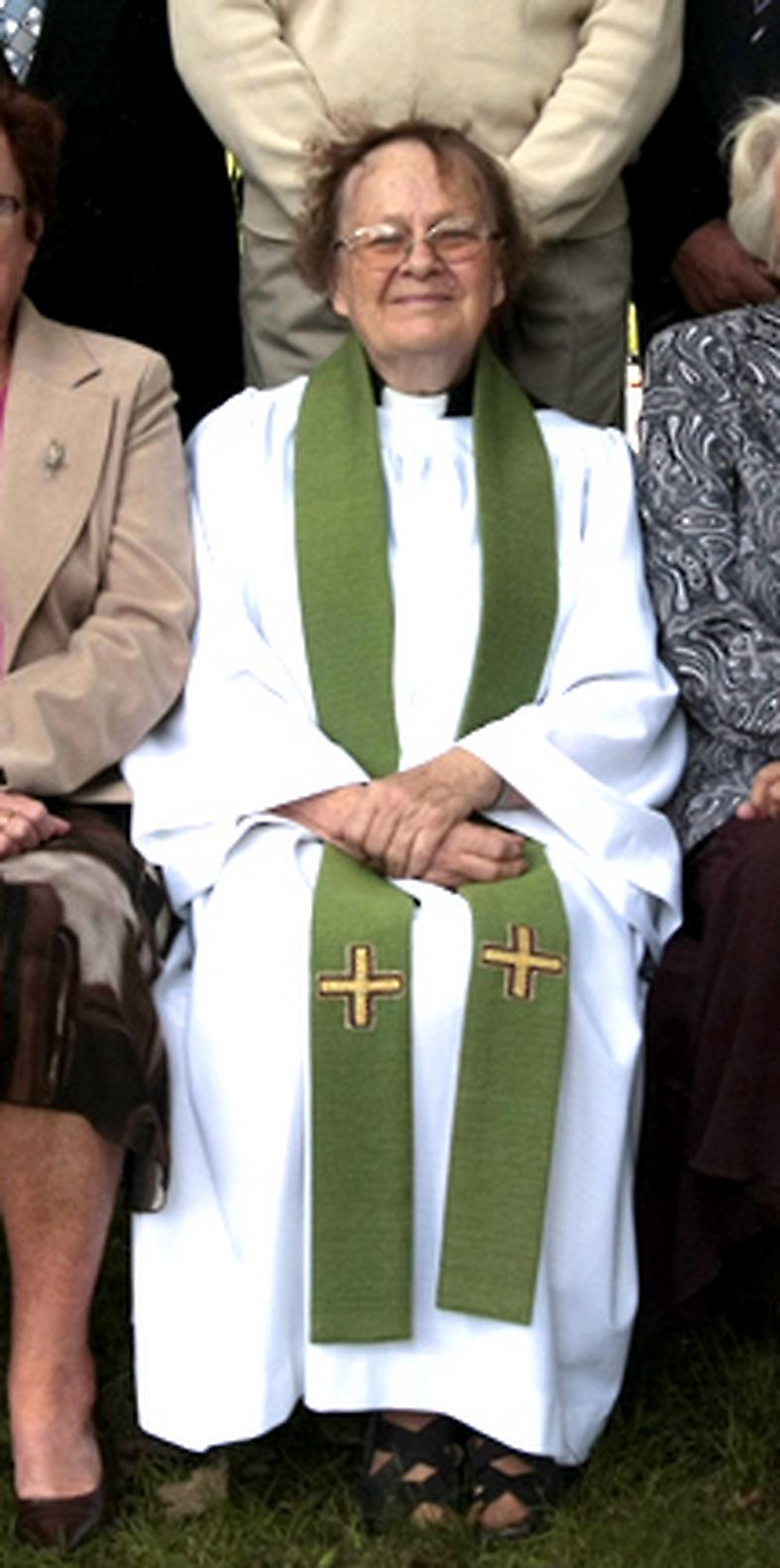 söks med helikopter Silleruds församling har varit Kerstin Segerbergs liv i många år. Hon var tidigare kyrkoherde. Sedan den 15 december är hon spårlöst borta.