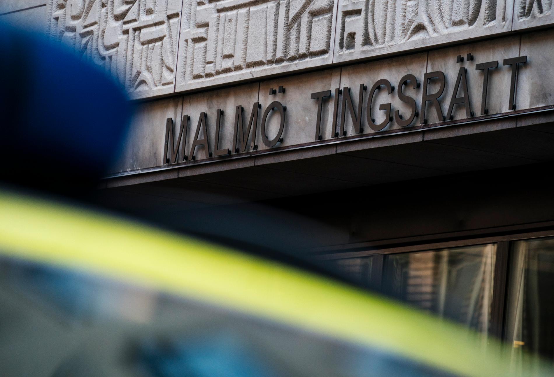 Malmö tingsrätt dömer en 30-årig man till fängelse för att ha våldtagit en flicka i tolvårsåldern vid två tillfällen. Arkivbild.