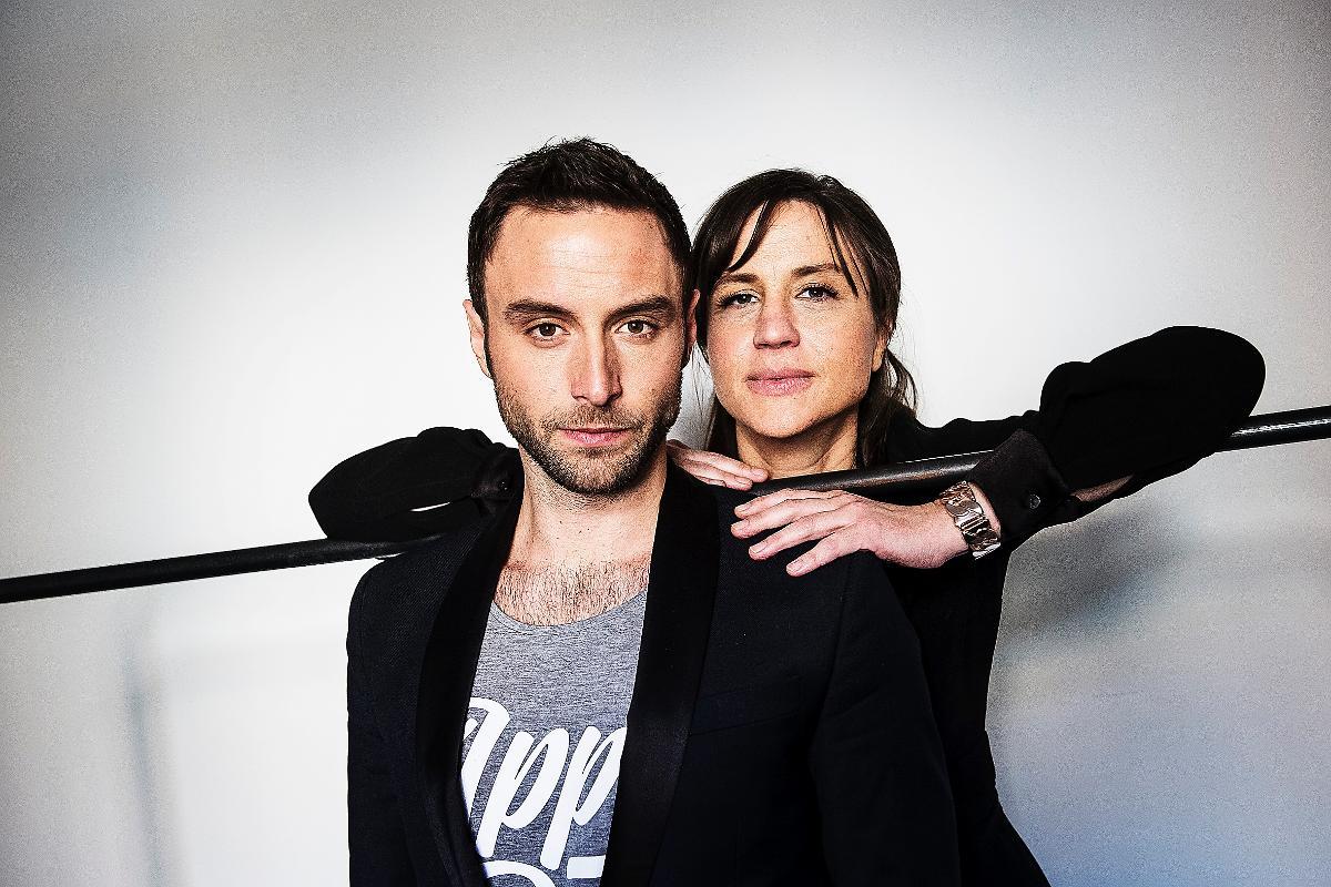 Måns Zelmerlöw och Petra Mede leder Eurovision song contest.