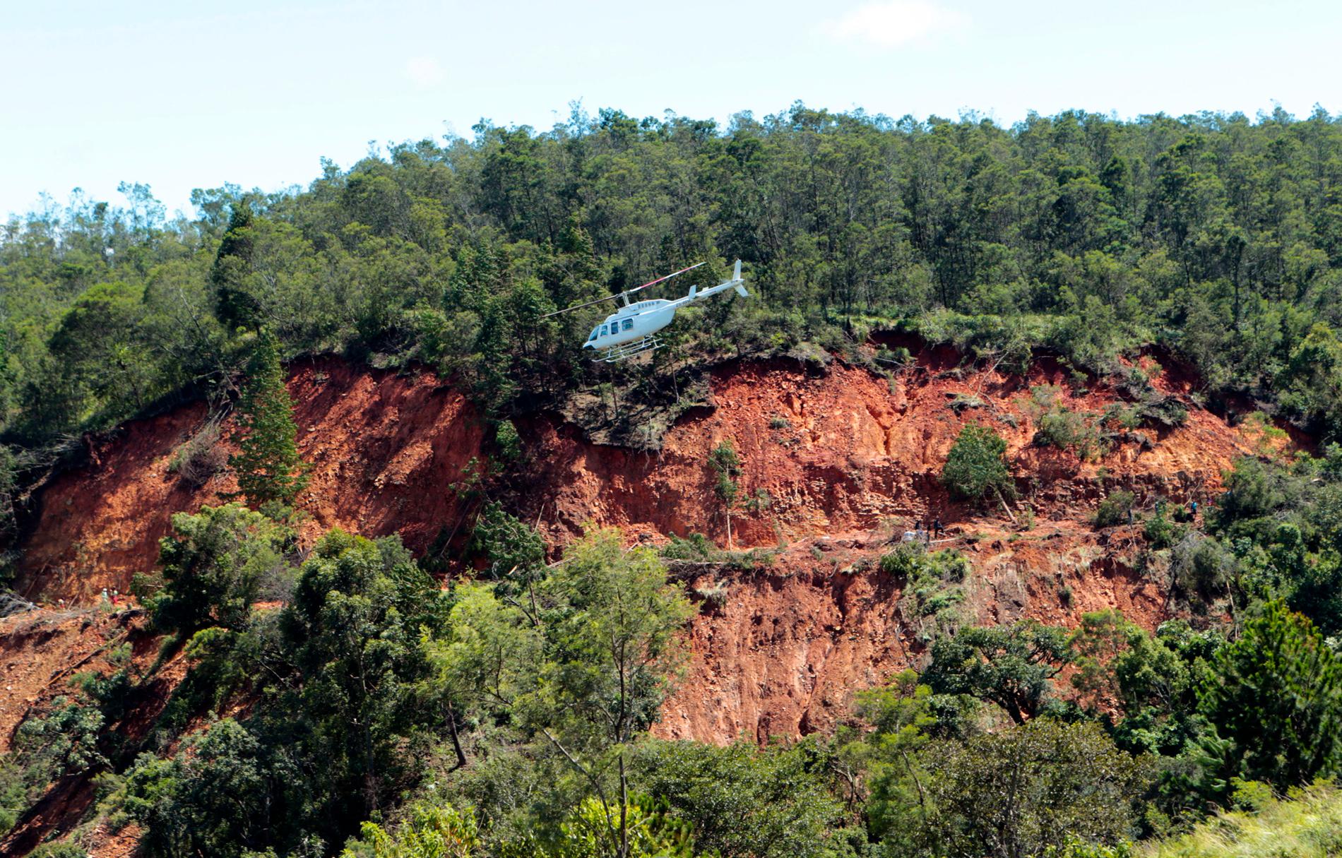 En helikopter i ett drabbat område i Zimbabwe i veckan.