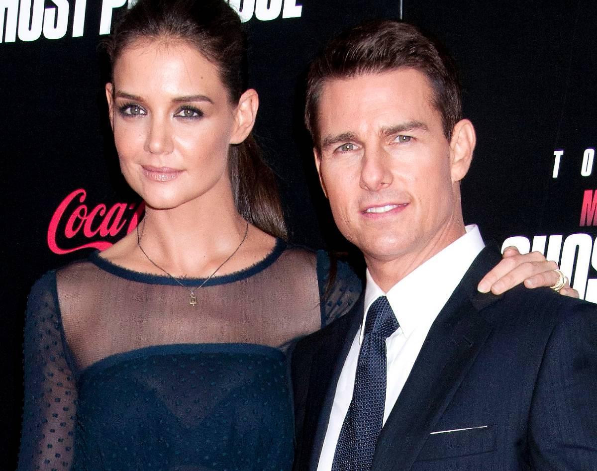BRYTER UPP I slutet av juni 2012 kom chockbeskedet - Katie Holmes ansökte om skilsmässa från maken Tom Cruise. Här poserar paret tillsammans den 19 december förra året under premiären av ”Mission impossible 4”.