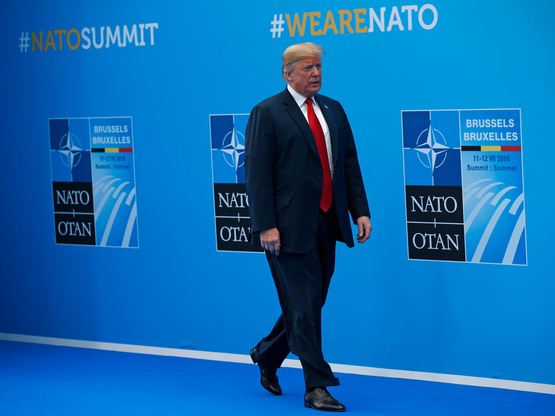 Mitt under pågående toppmöte sa Trump att USA lämnar Nato om inte de allierade ställer upp på hans krav. 
