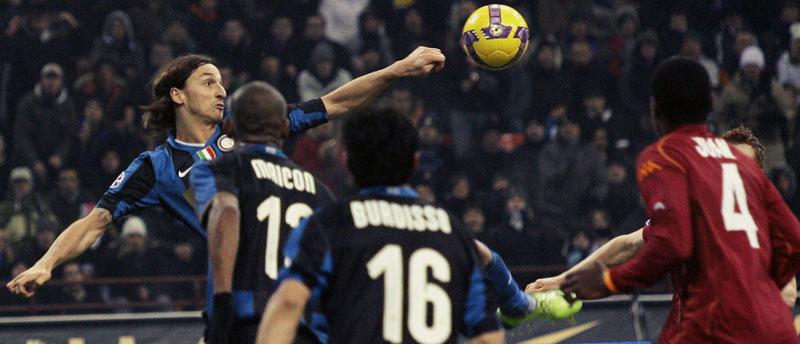 Zlatan Ibrahimvoic avgör cupmatchen mot Roma.
