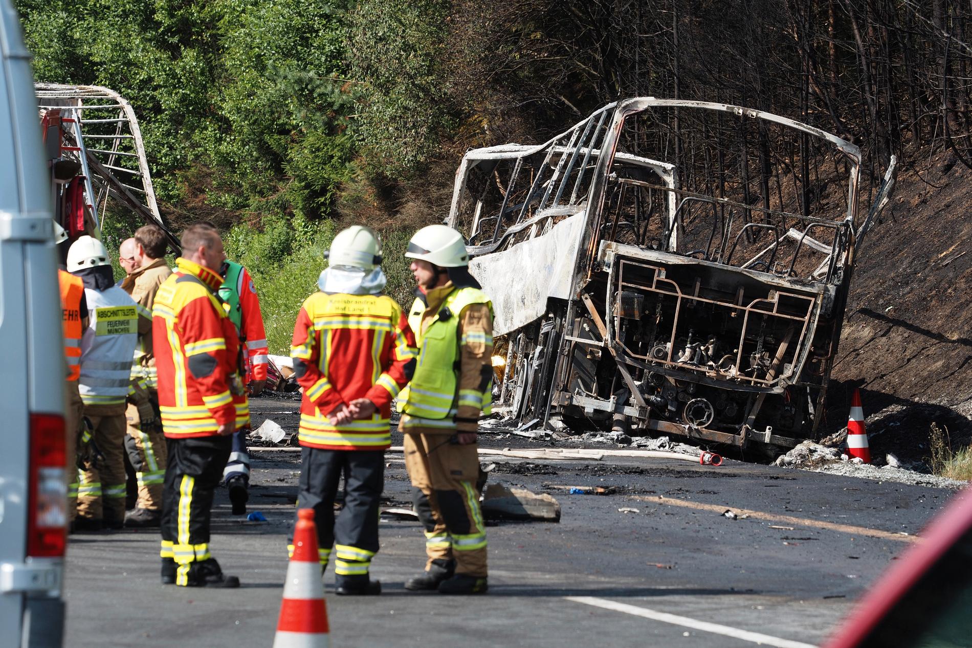 Flera befaras döda efter bussolyckan i Tyskland. 