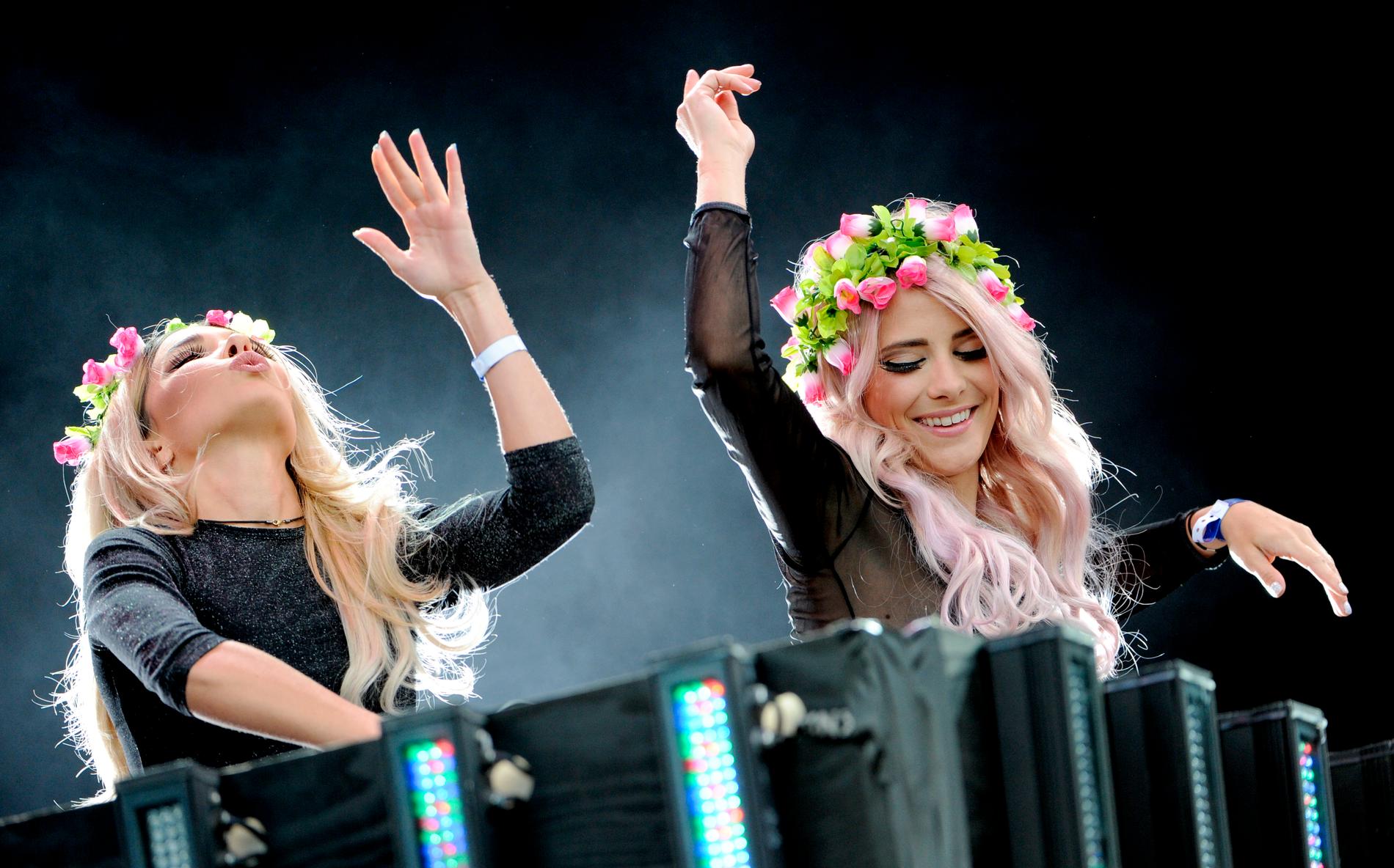2012 spelade Rebecca & Fiona på Peace and love-festivalen i Borlänge. Arkivbild.