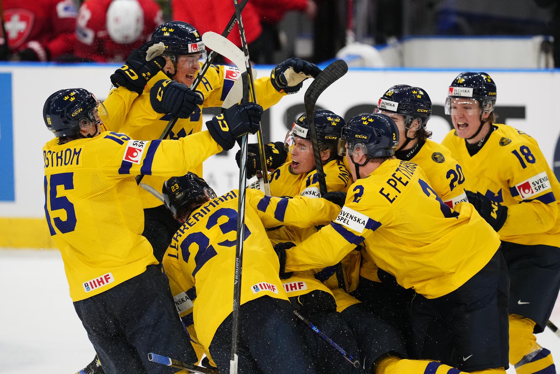 Sverige är vidare till semifinal i JVM.