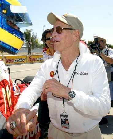 Motorstjärna Newman-Haas med ägaren Paul Newman anses som ett av de allra bästa stallen och därmed ett naturligt val om man ska köra i Champ Car-serien. Foto: Jack Dempsey/AP