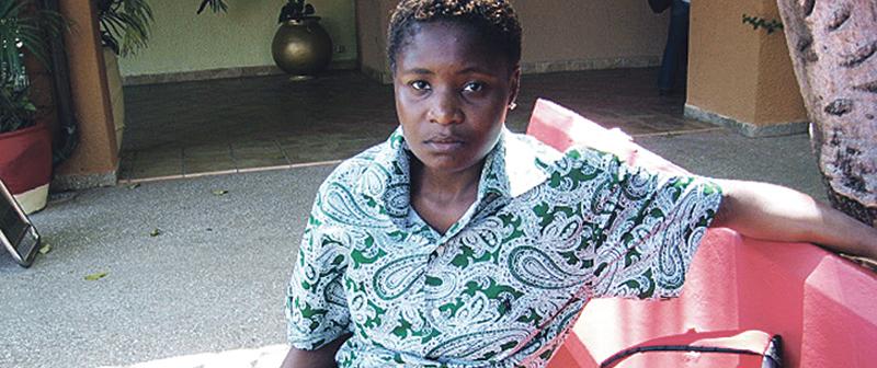 ”Jag blir ofta hotad av människor på gatan som känner igen mig”, säger Val Kalende som tvingats ­flytta till hemlig adress efter att hon kom ut som homosexuell i Uganda.