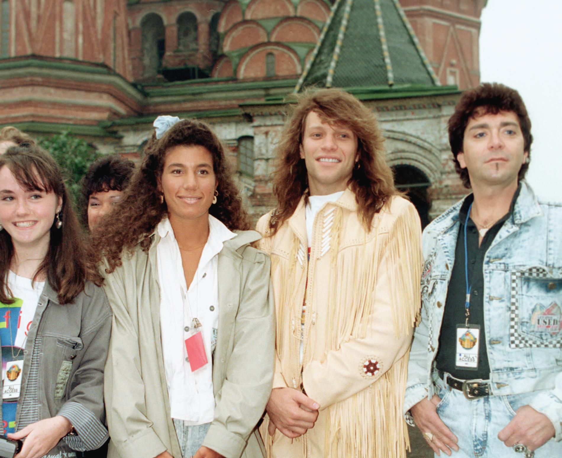 Jon Bon Jovi och Alec John Such i Moskva 1989.