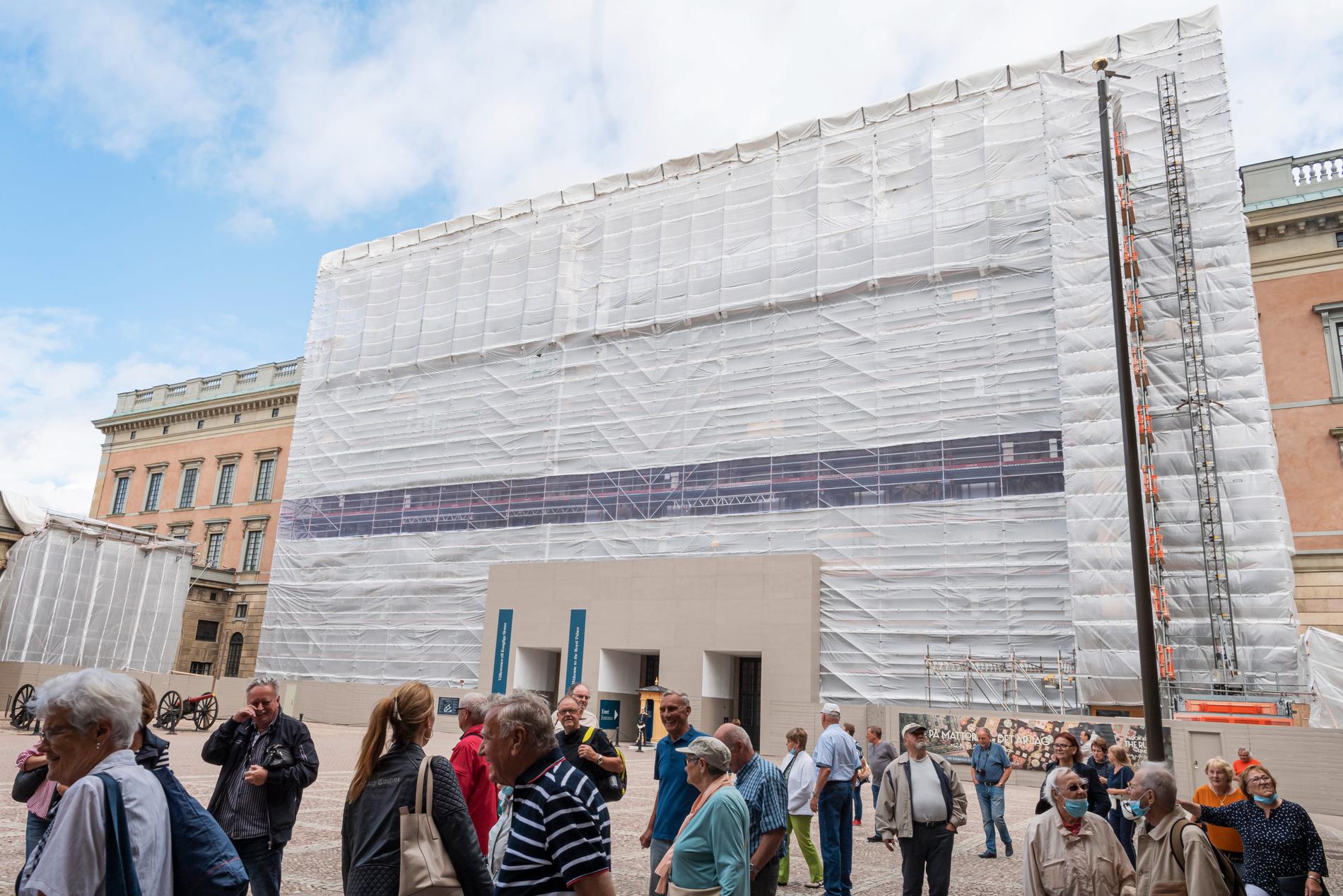 Fasadrestaurering av Stockholms slott går nu in i etapp 8 av 25.