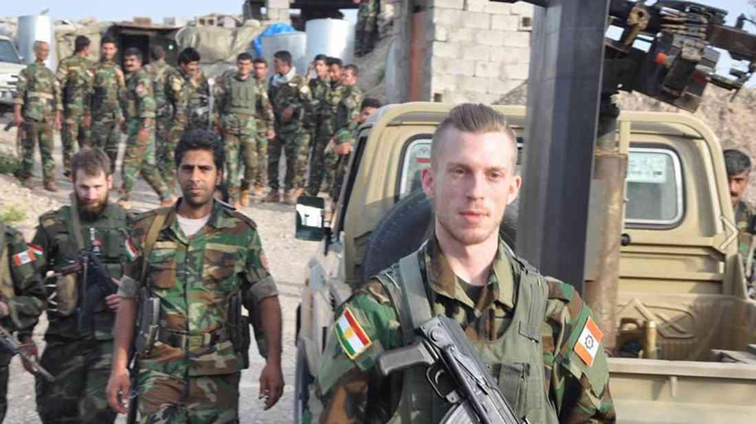 Jesper Söder krigar mot IS tillsammans med olika kurdiska grupperingar. 