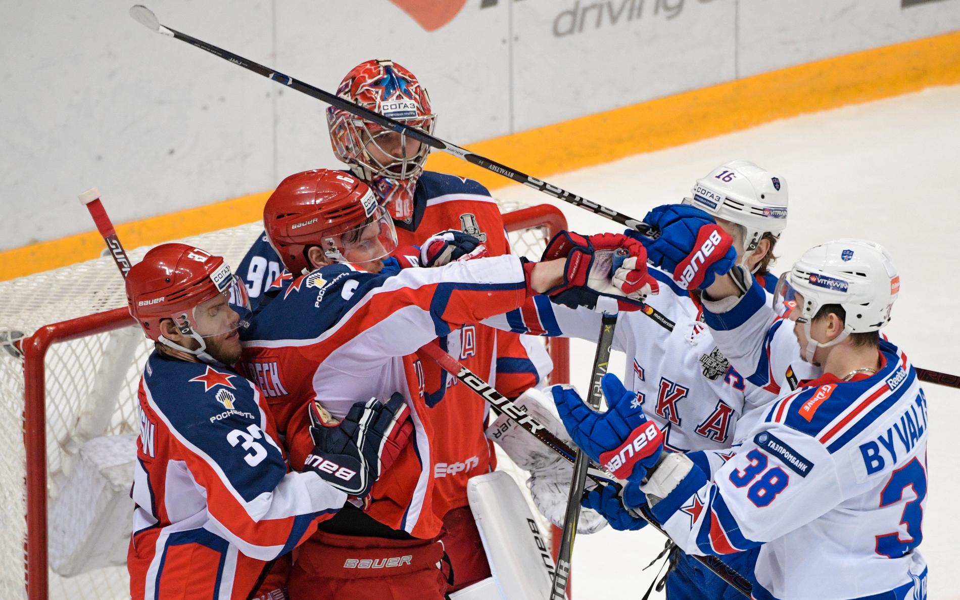 Ryska ishockeyligan KHL tar en veckas paus i slutspelet för att ändra formatet och spelprogrammet för de återstående ryska lagen. Arkivbild.