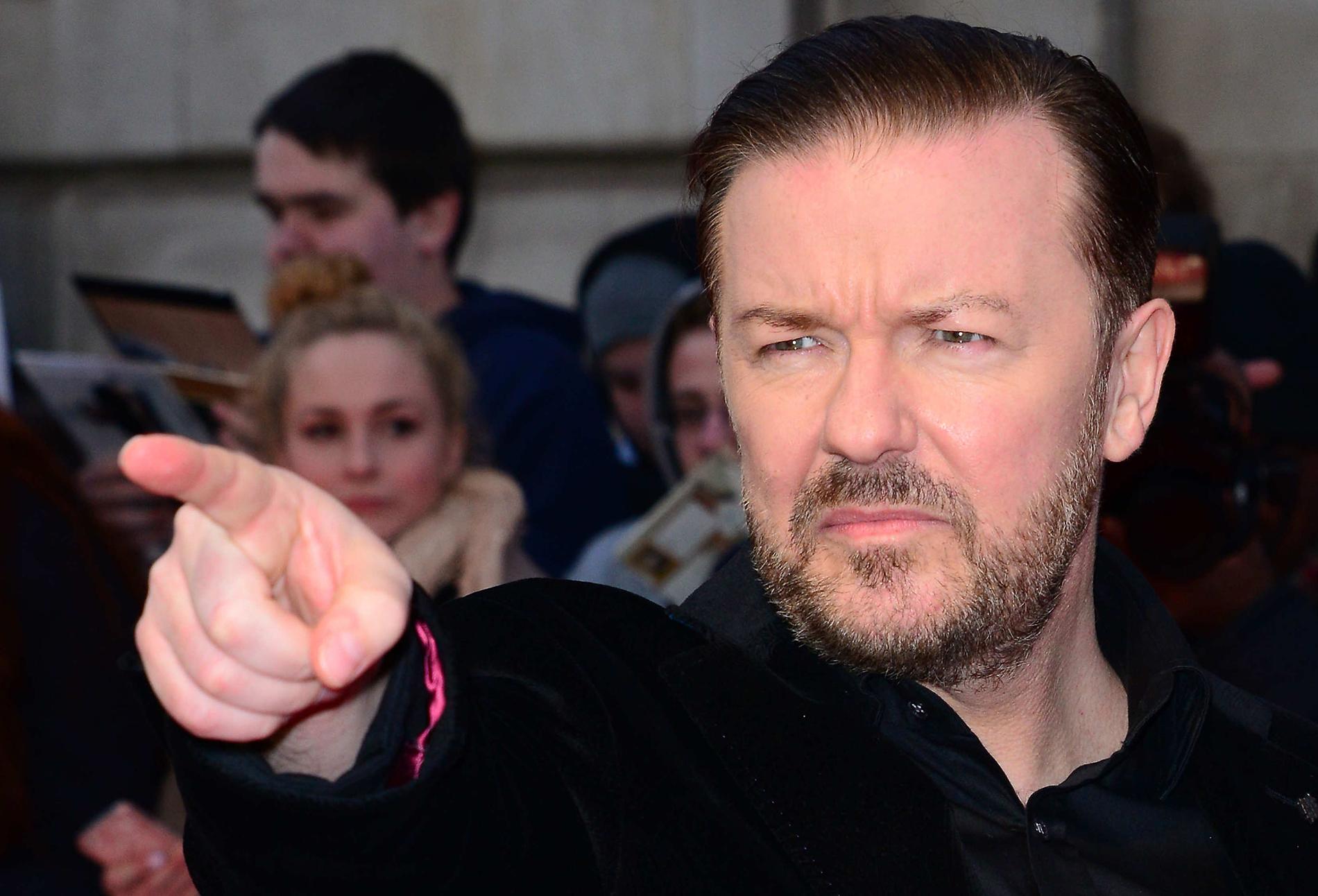 Efter den dödade kaninen i dansk radio – nu rasar även komikern, skådespelaren och regissören Ricky Gervais, som tidigare bland annat tagit ställning mot jägare.
”Jag misshandlade en dansk dj till döds med en cykelpump för att visa hur hemskt mord är”, skriver han på Twitter.