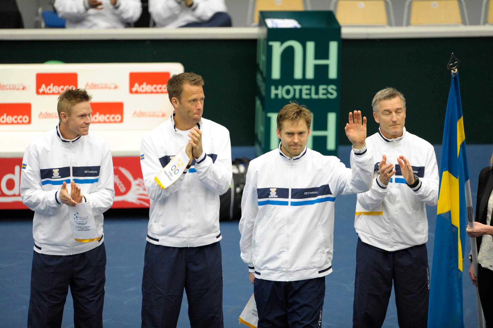 Sveriges lag, från vänster Markus Eriksson, Robert Lindstedt, Johan Brunström pch lagkapten Fidde Rosengren.