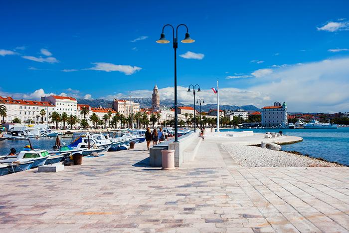 Hamnpromenaden i Split passar perfekt för en promenad. 