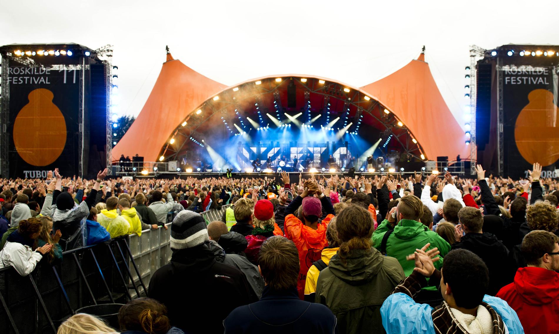 Roskildes största scen – Orange stage.