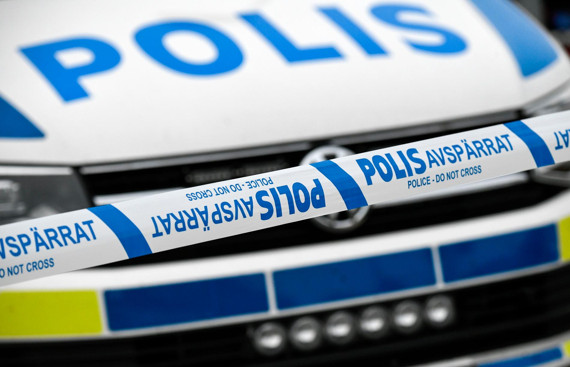 En 16-årig pojke har gripits misstänkt för att ha våldtagit en 13-årig flicka på en badplats utanför Örkelljunga. Arkivbild.