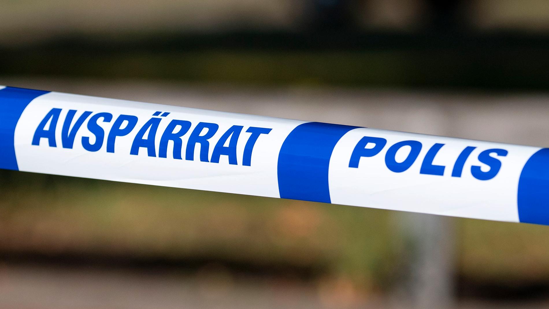 Polisen har hittat ett vapen i en skog i Eskilstuna där en man sköts ihjäl i augusti. Arkivbild.