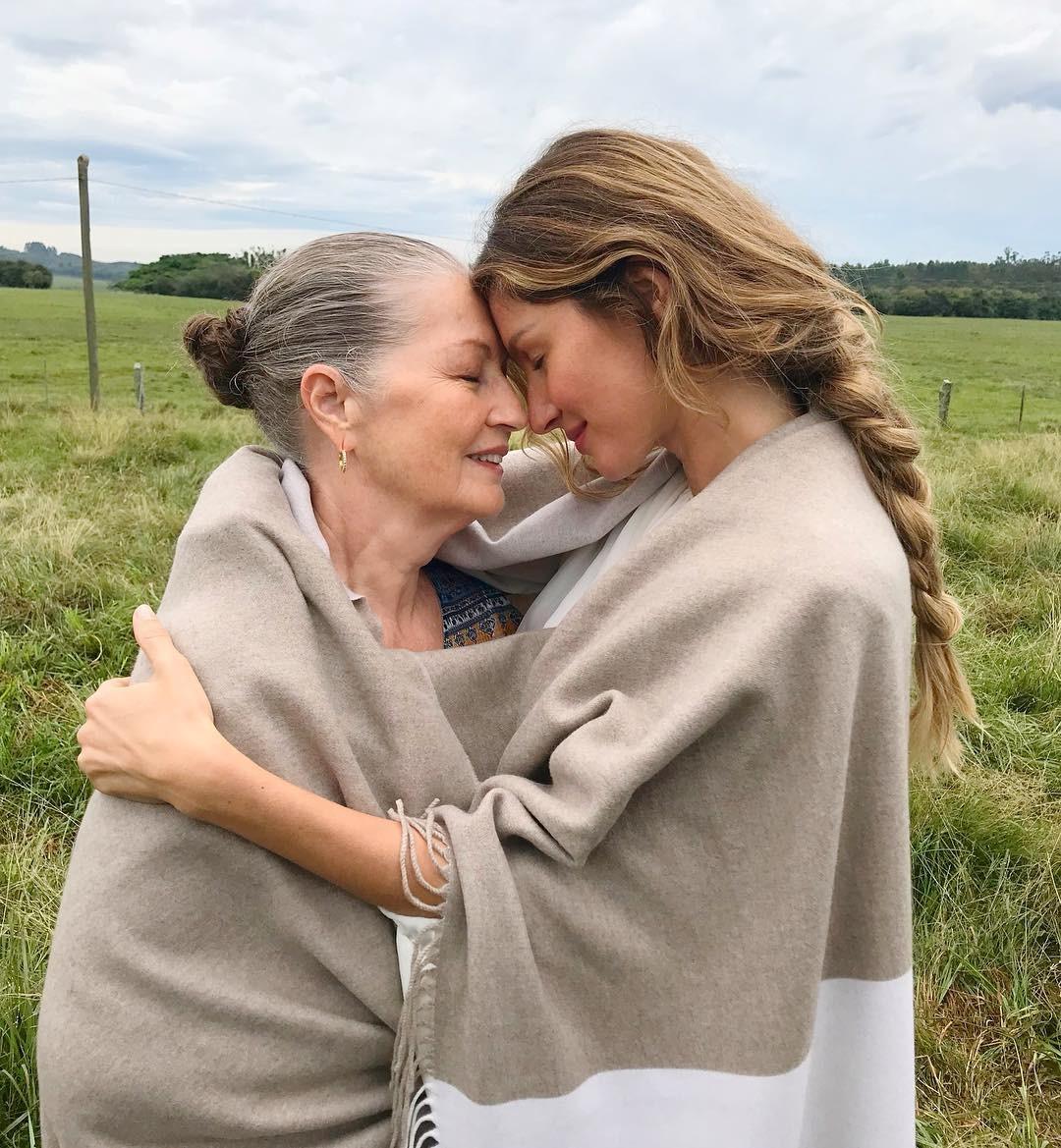 Gisele Bündchen hyllade Vania Nonnenmacher på hennes 70-årsdag på Instagram.