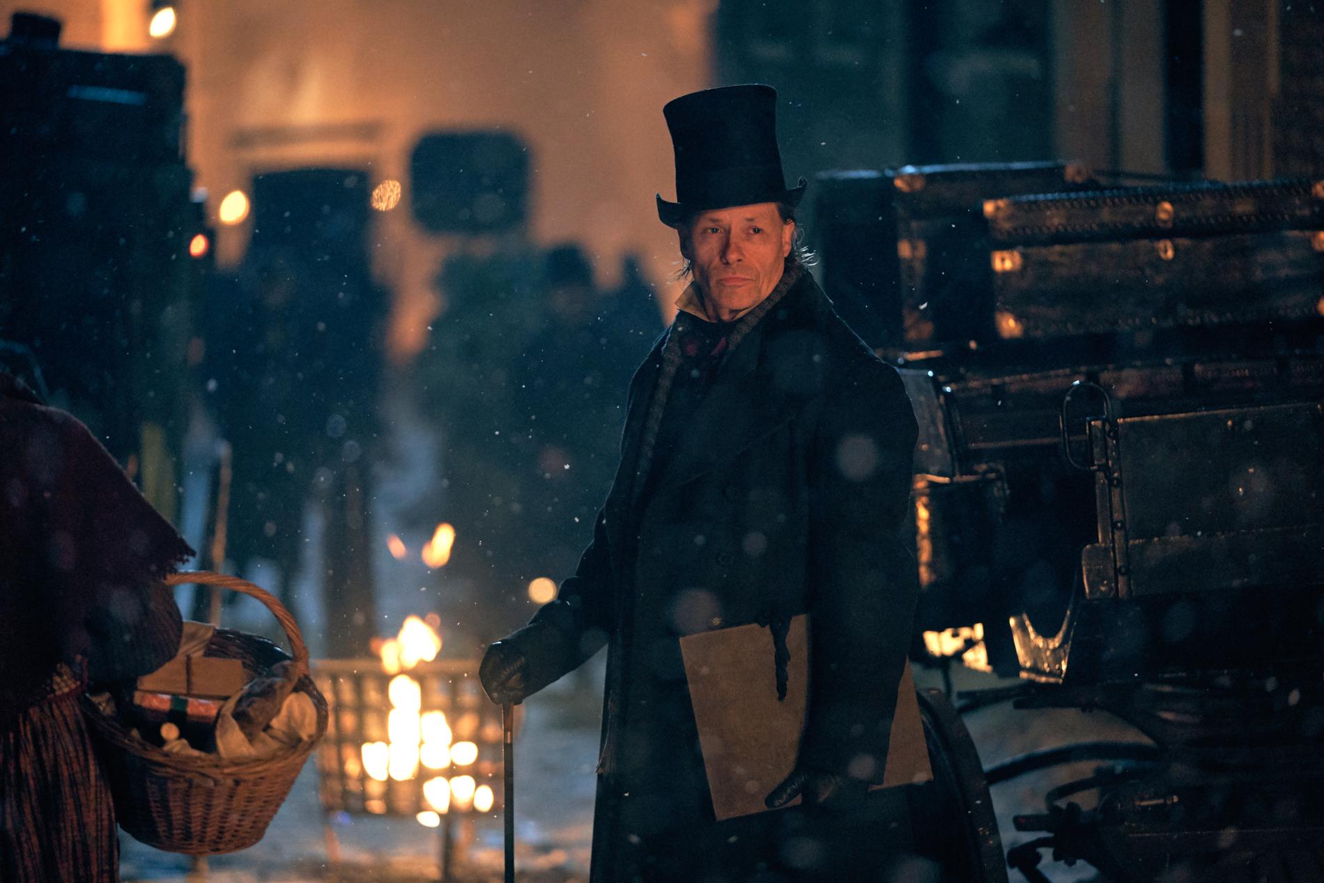 Guy Pearce som Ebenezer Scrooge
