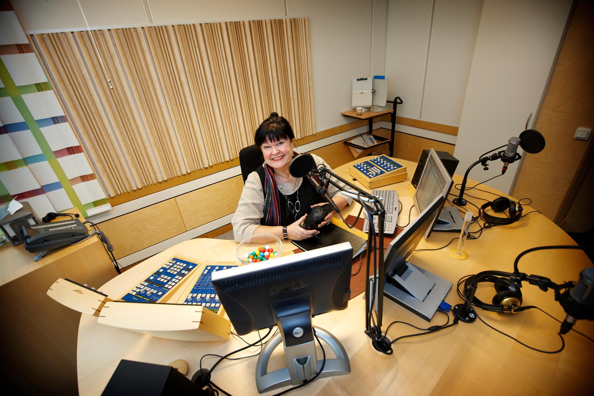 Lisa Syrén i ”Ring så spelar vi” 2010, som sändes i P4 från Sveriges Radio i Växjö .
