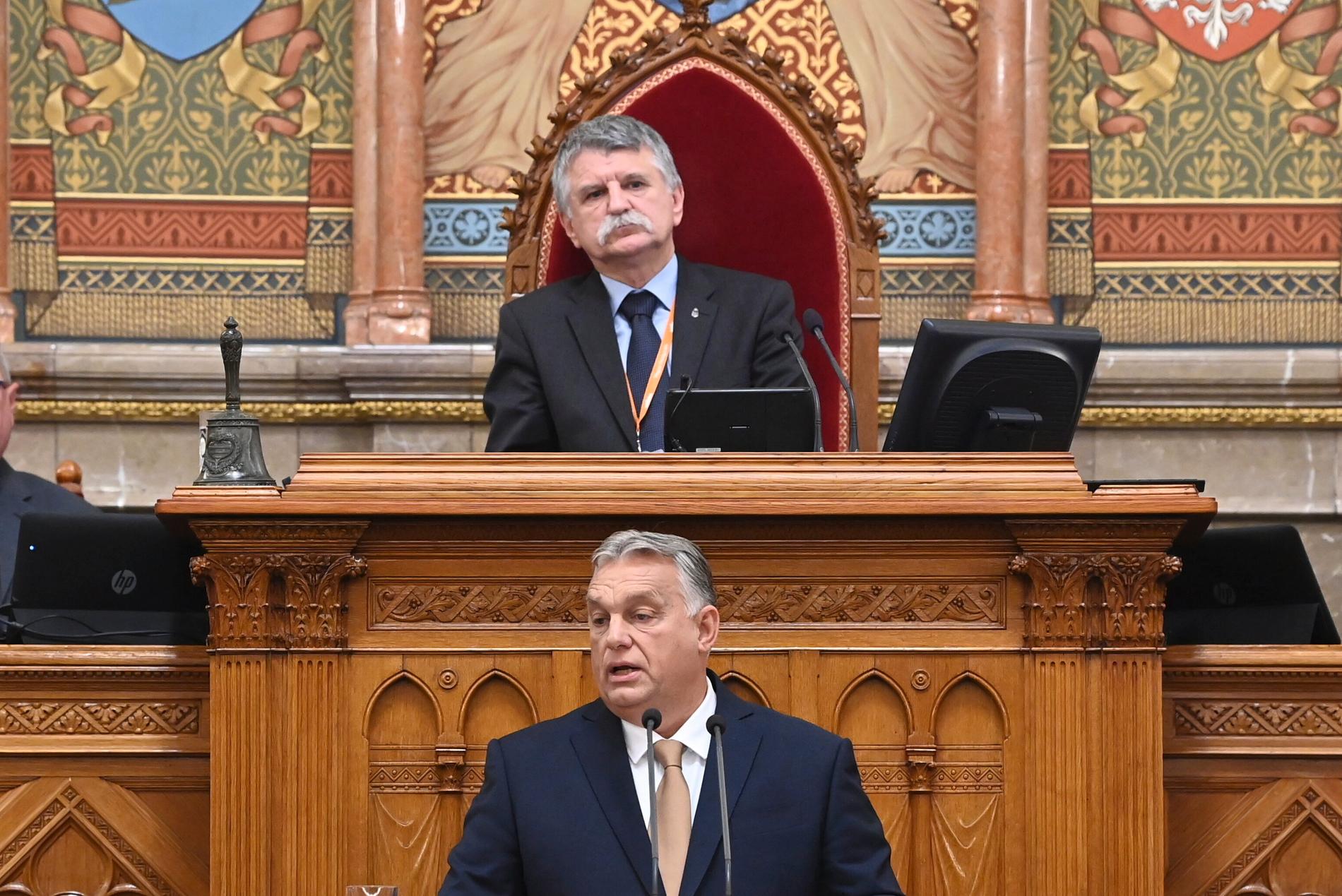 László Kövér högst upp och Viktor Orbán längst ner.  