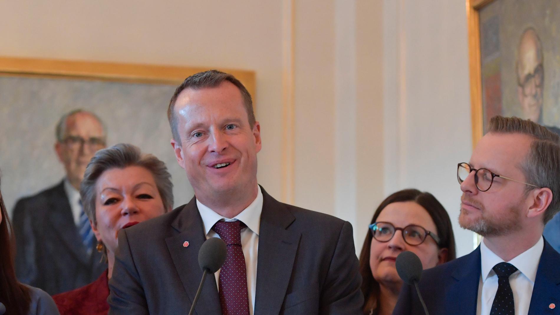 "Jag vill jobba för att Sverige blir starkare, smartare och grönare", säger nygamle S-ministern Anders Ygeman.