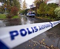 Kvinnan och pojken knivskars i en korsning i centrala Linköping.