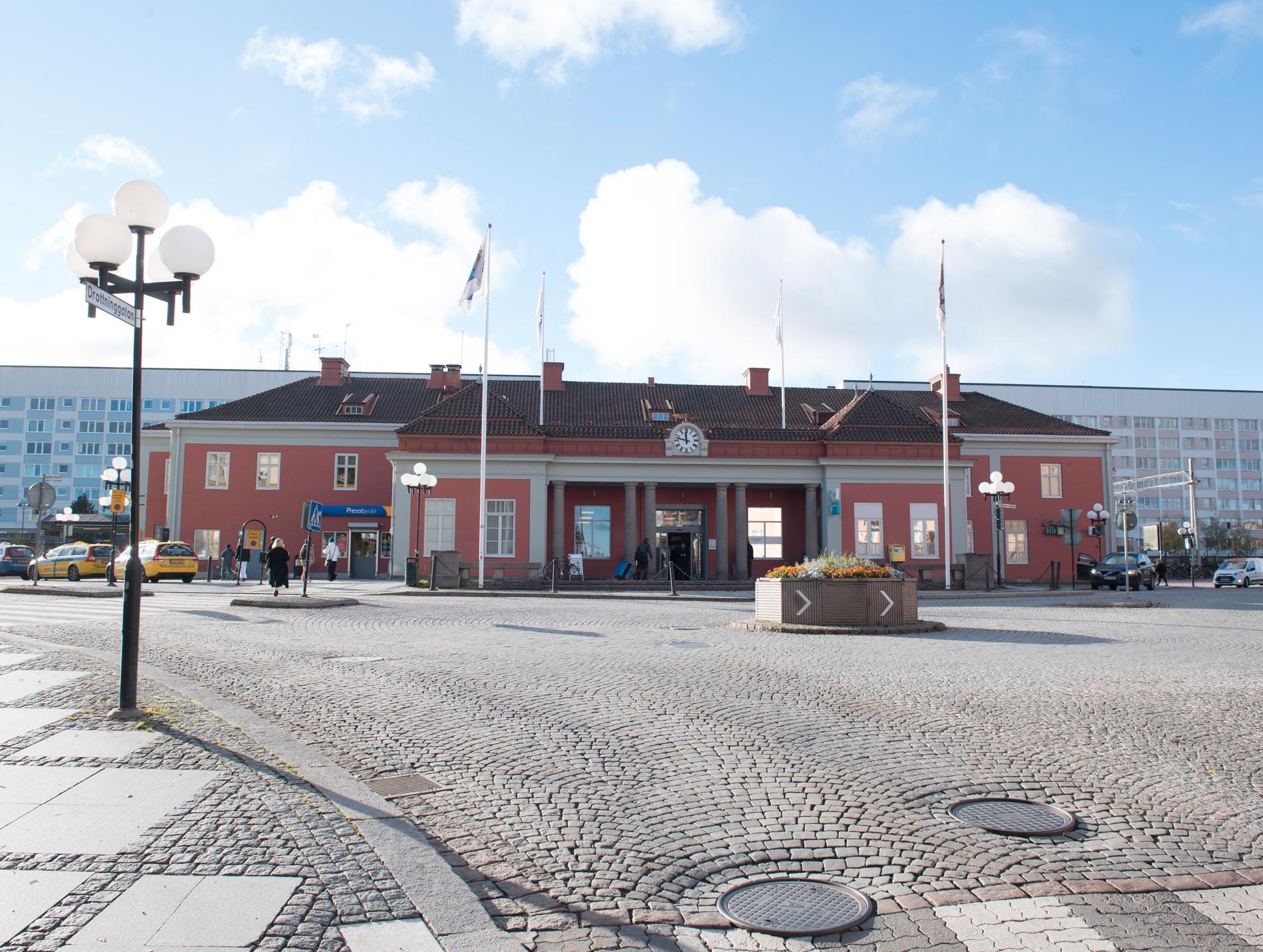 Järnvägsstationen i Eskilstuna. Regionaltågen är en kroppspulsåder som går där, enligt kommunstyrelseordföranden. Arkivbild.