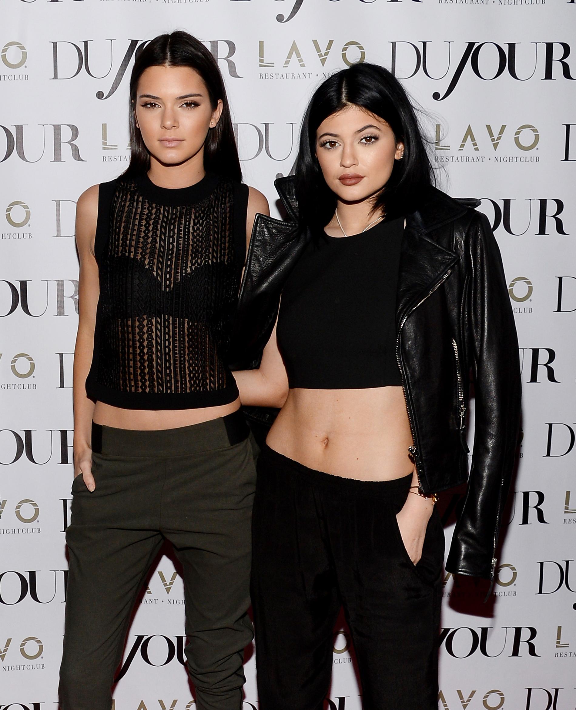 Kylie med systern Kendall.