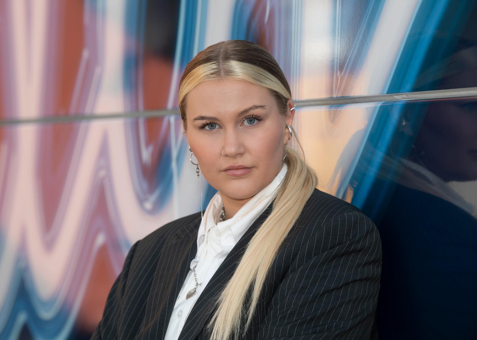 Ella Hedström tävlar med låten "Aldrig mer vara du" av Estraden i veckans "Idol". Arkivbild.