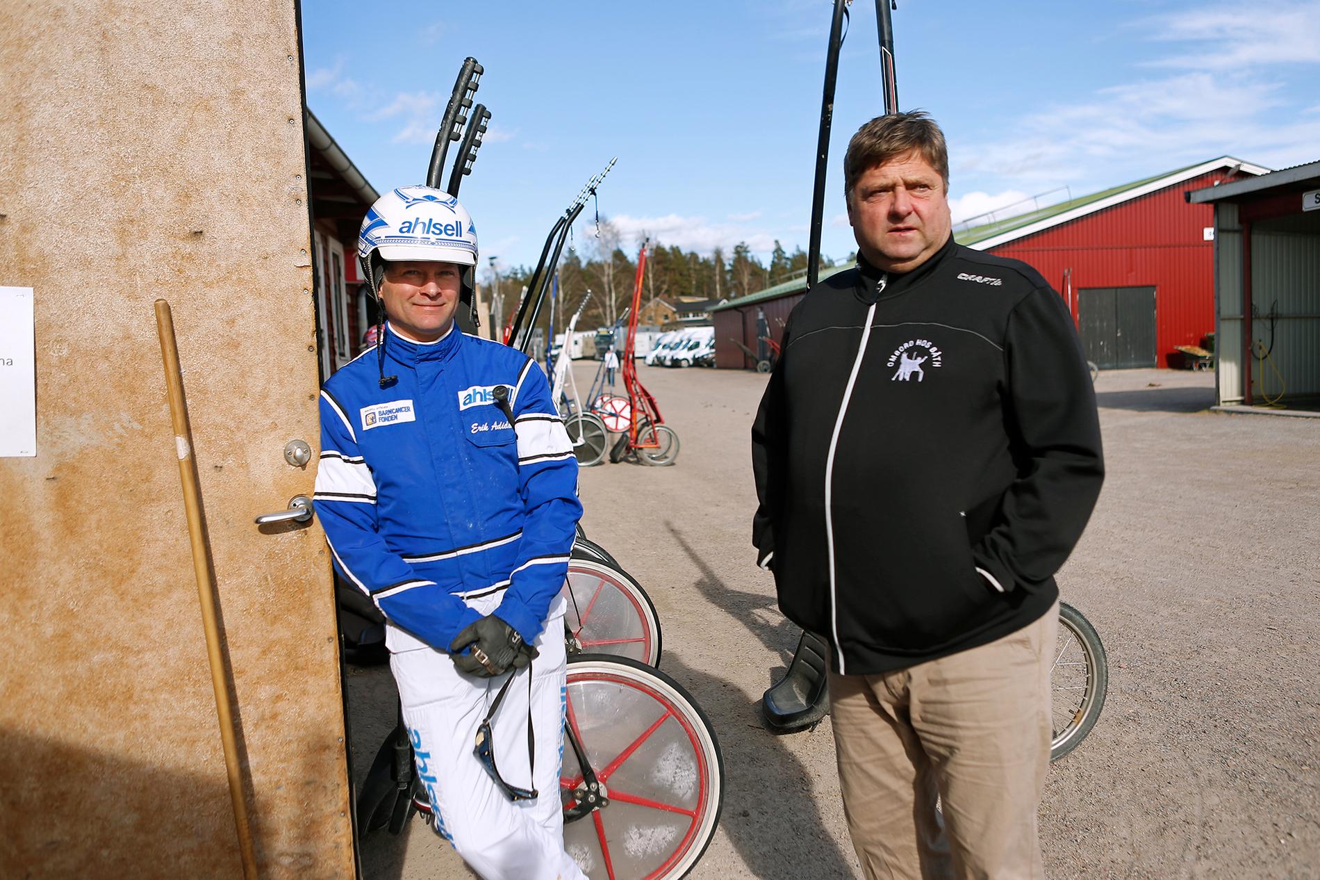 Erik Adielsson tillsammans med tränaren Svante Båth.