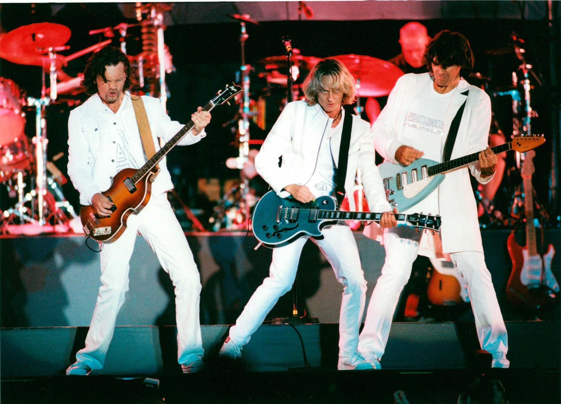 Gruppen GES under turnén ”Rocktåget” 1995. Anders Glenmark, Rocktåget 1995. Anders Glenmark, Thomas ”Orup” Eriksson och Niklas Strömstedt.
