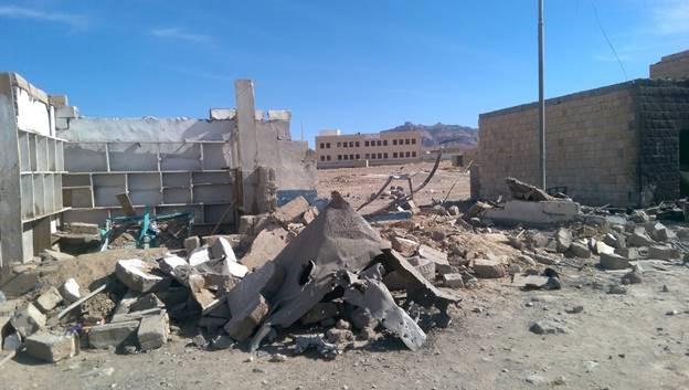 Bensinstationen i Bani Mea’asar efter att den träffats av saudiska bomber den 10 januari.