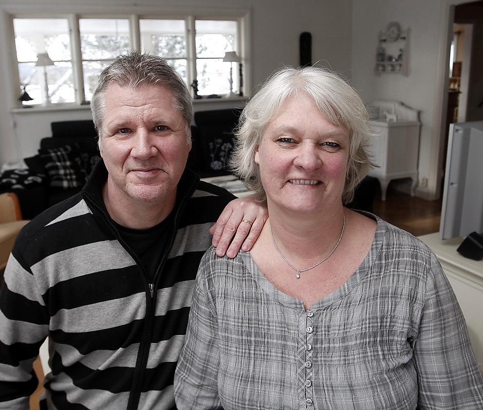 SLOG TILL PÅ SPANIEN Ulf Pettersson och Kerstin Johnsson fick betala strax över en halv miljon kronor för sin lägenhet på Costa Blanca. När de går i pension räknar de med att tillbringa större delen av året där.