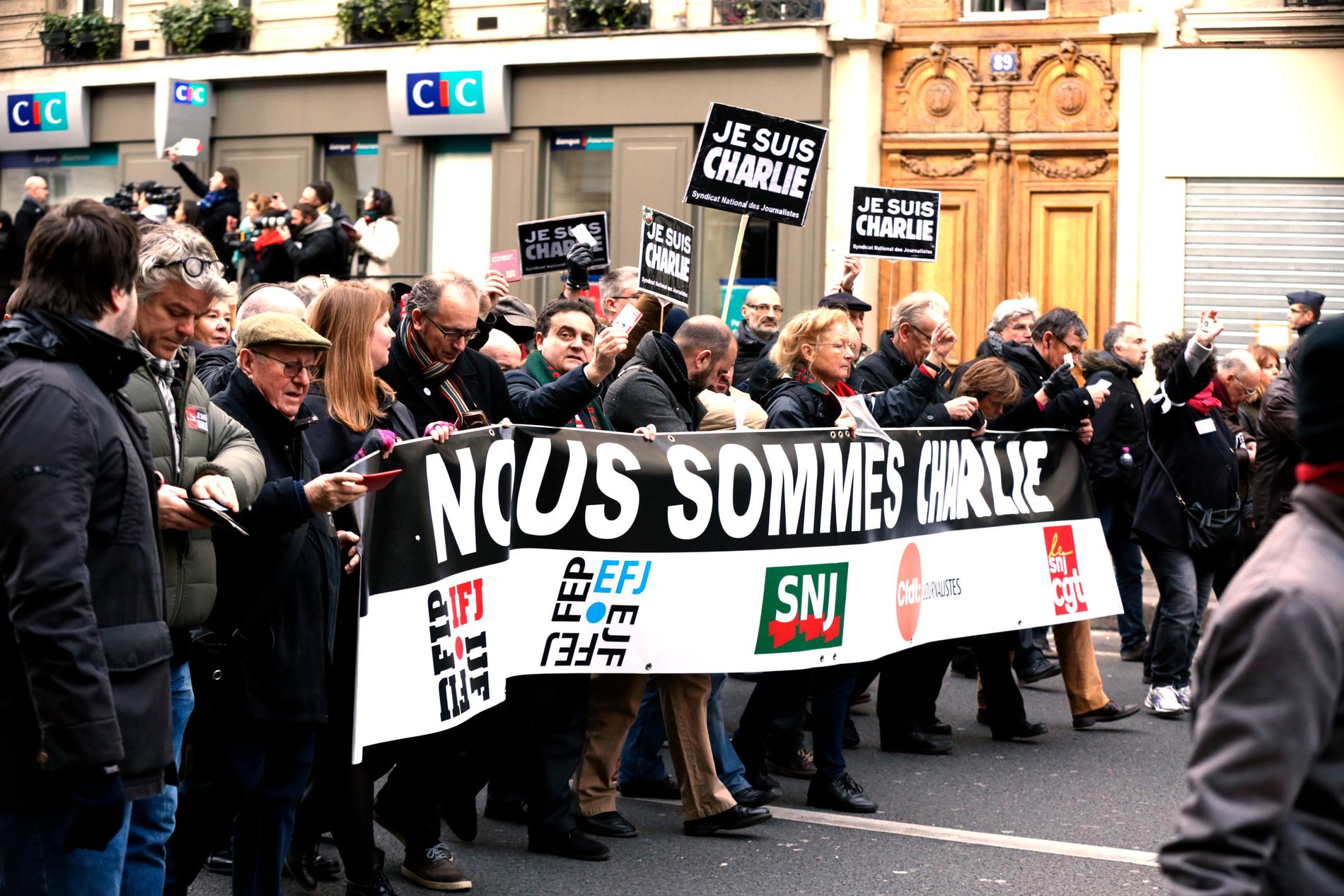 En manifestation i Paris efter attentatet mot Charlie Hebdo.