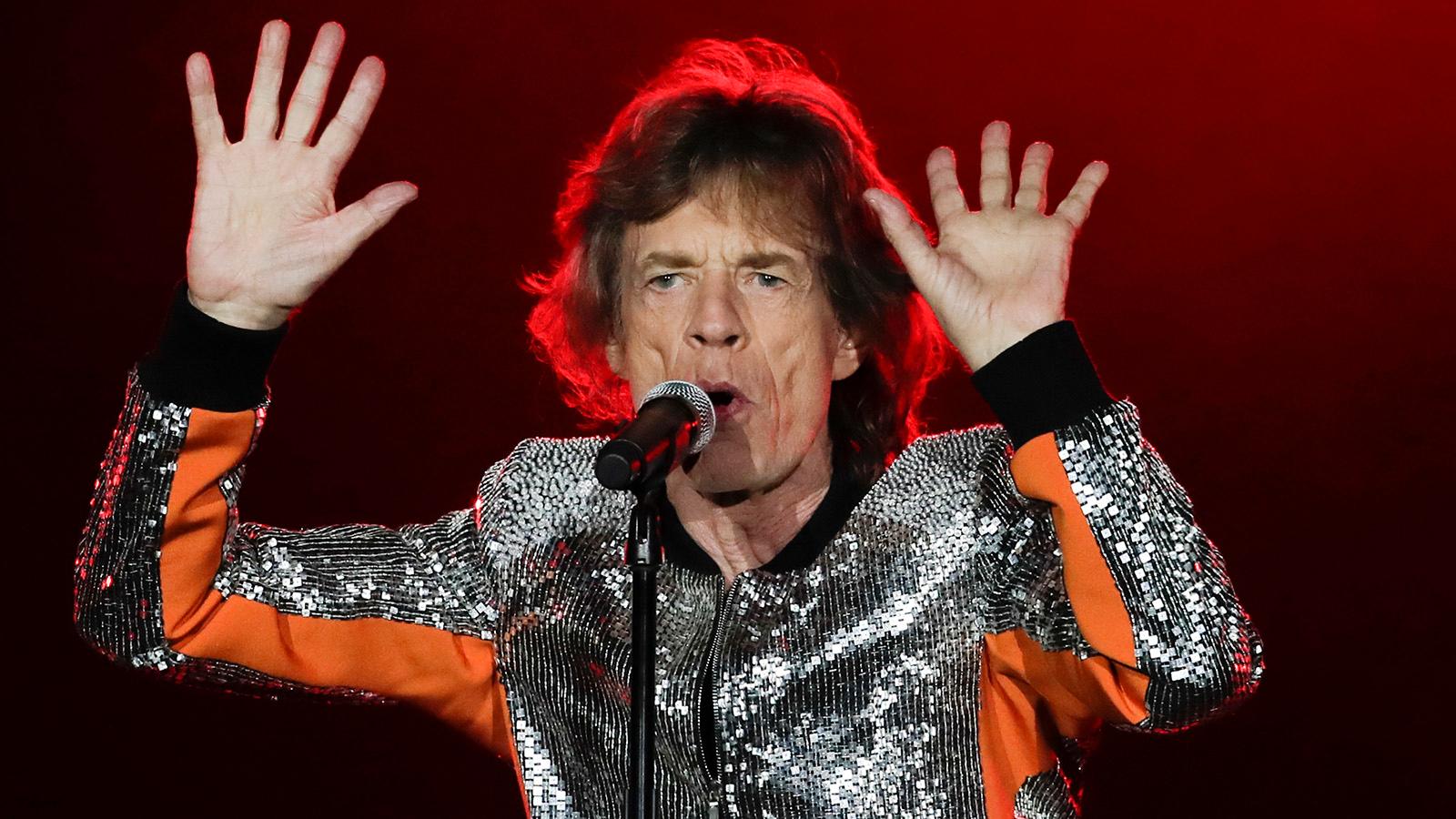 Åldersskillnad är inga problem för Mick Jagger.