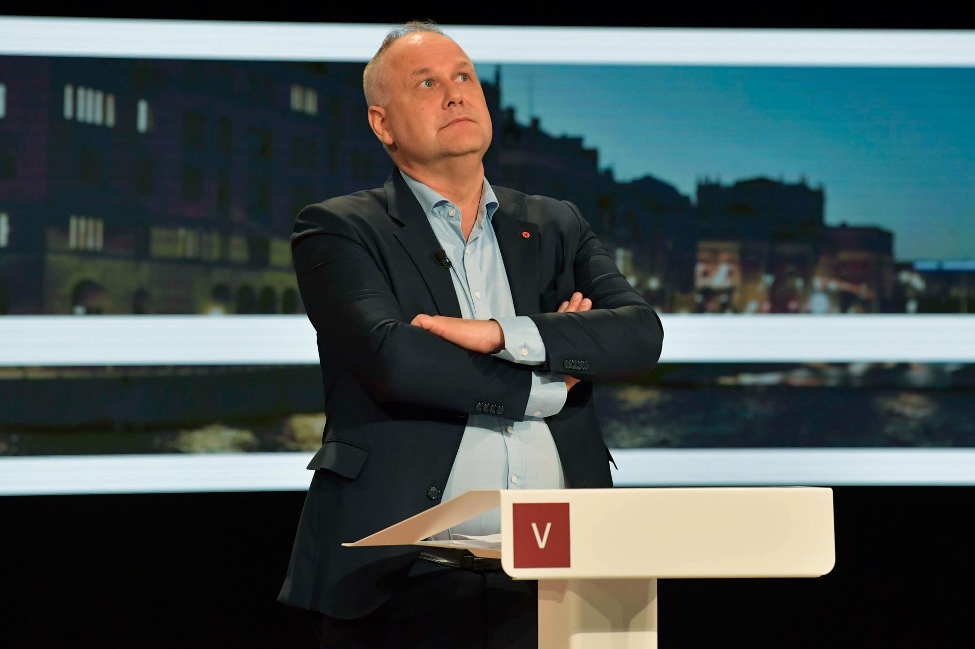 Vänsterpartiet får ökat väljarstöd efter partiledaren Jonas Sjöstedts hot om att fälla regeringen. Arkivbild.