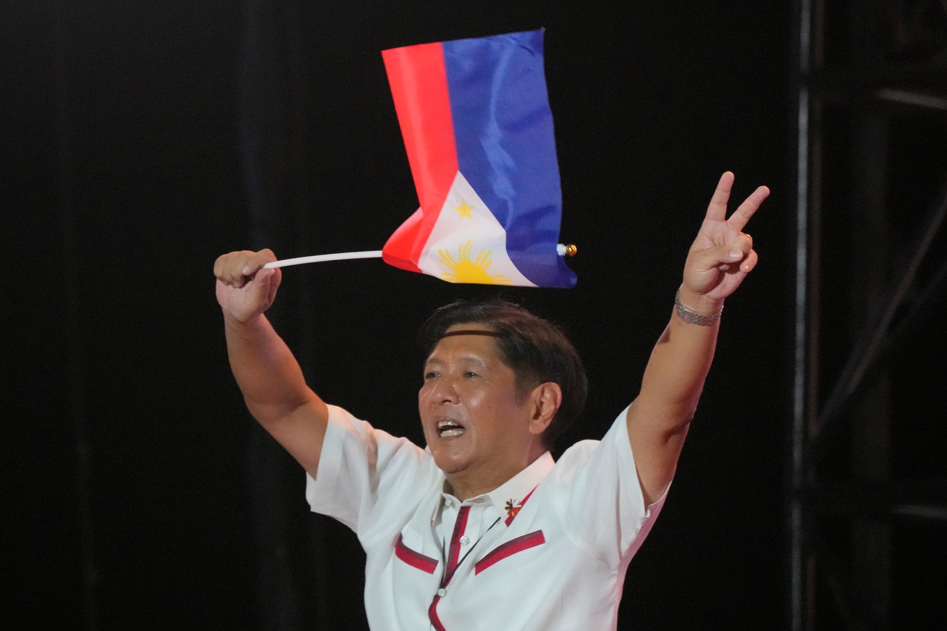 Ferdinand Marcos jr tog hem en jordskredsseger i det filippinska presidentvalet.