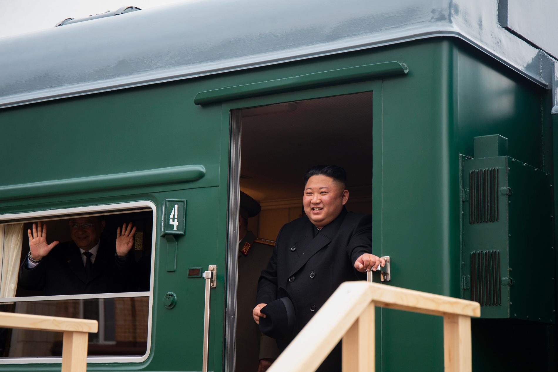 Nordkoreas diktator Kim Jong-Un anlände till Ryssland i sitt olivgröna specialtåg.