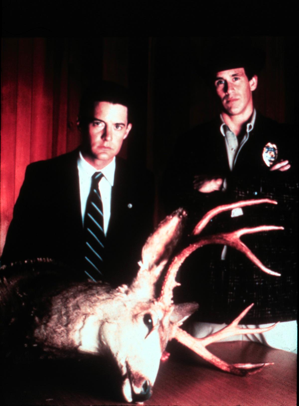RADARPARET  Kyle MacLachlan som FBI-agenten Dale Cooper och Michael Ontkean som sheriffen Harry S Truman. Deras jakt på Laura Palmers mördare har blivit tv-historia.
