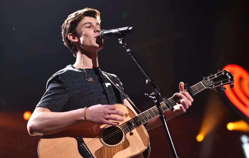 Shawn Mendes valde att lägga premiären i Sverige när han i går gav sig ut på sin första egna turné.