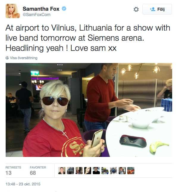 Samantha Fox twittrade om sin kommande flygresa från Luton-flygplatsen utanför London.