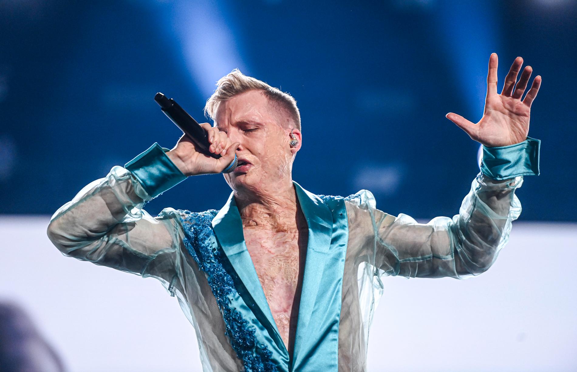 Axel Schylström i Melodifestivalen 2023. 