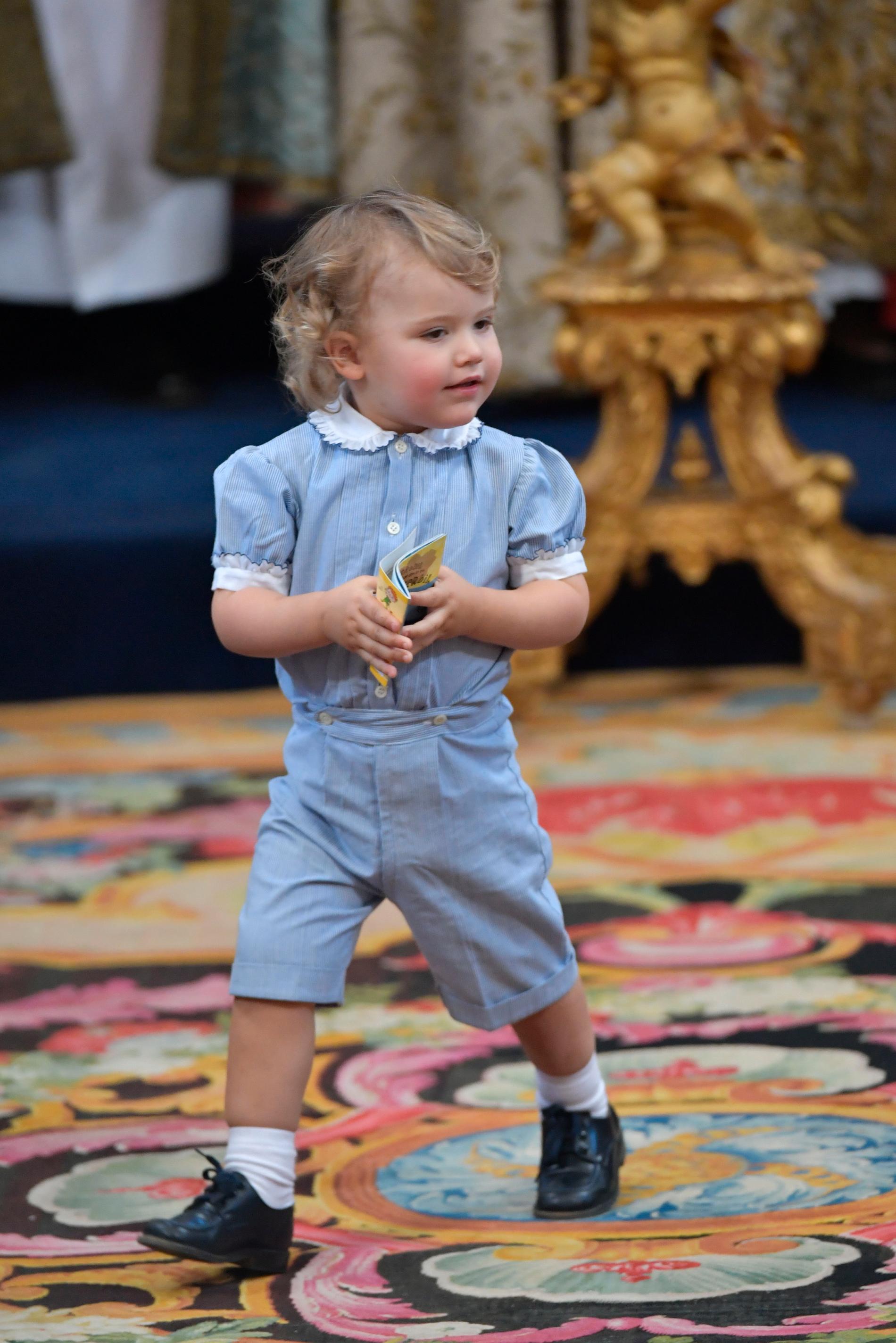 Prins Alexander under dopgudstjänsten för prinsessan