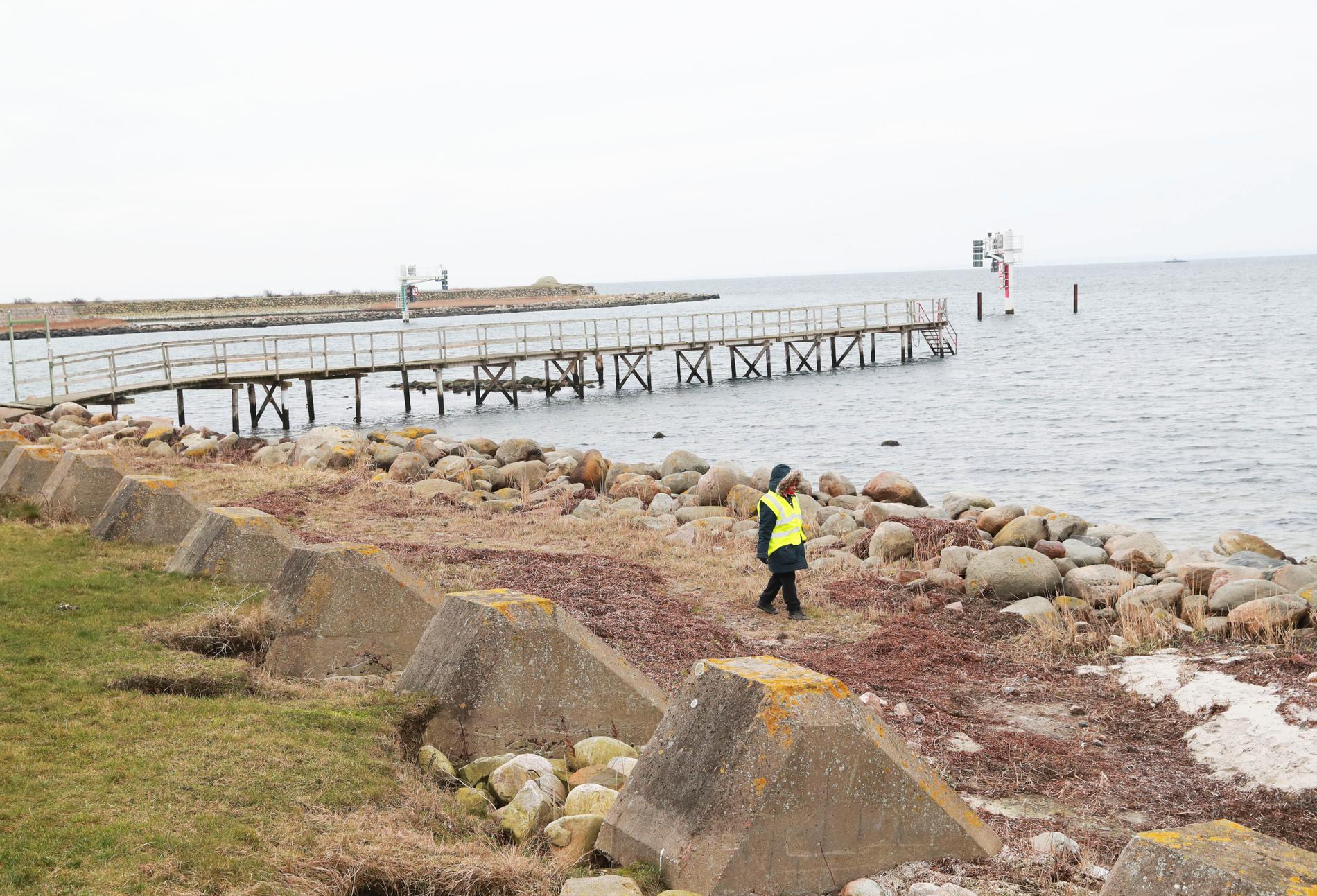 Sökandet efter den 43-åriga norska kvinna som försvann i Landskrona på julafton fortsätter under söndagen.